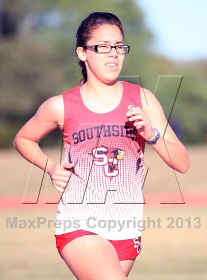 Thumbnail 3 in Uvalde 29 4A District Cross Country Meet photogallery.