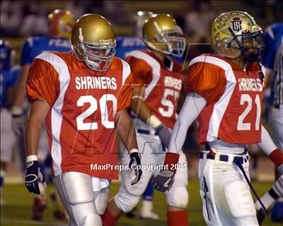 Thumbnail 2 in 2005 So Cal Shrine Game photogallery.