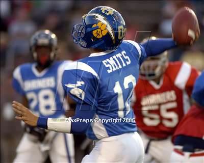 Thumbnail 1 in 2005 So Cal Shrine Game photogallery.