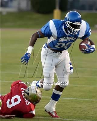 Thumbnail 2 in 2005 So Cal Shrine Game photogallery.