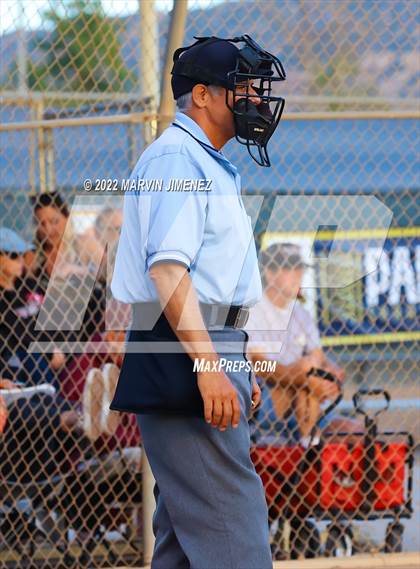 Thumbnail 2 in Royal vs. Simi High photogallery.