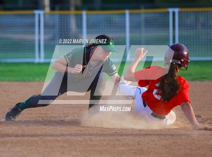 Thumbnail 3 in Royal vs. Simi High photogallery.