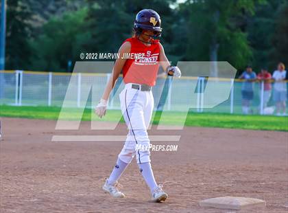 Thumbnail 3 in Royal vs. Simi High photogallery.