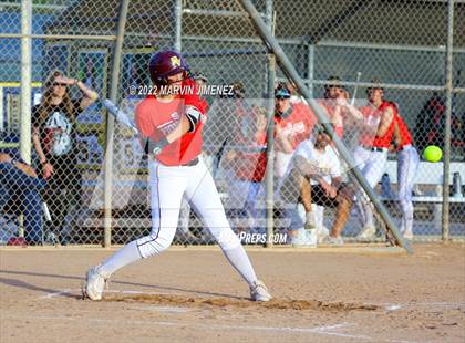 Thumbnail 2 in Royal vs. Simi High photogallery.