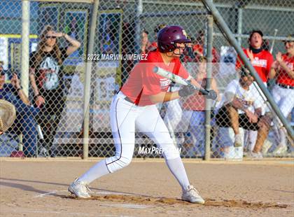 Thumbnail 1 in Royal vs. Simi High photogallery.