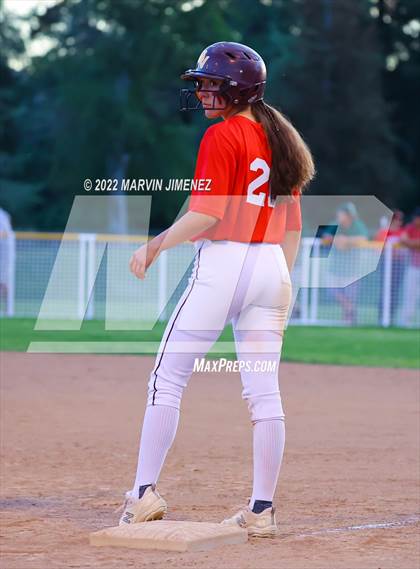 Thumbnail 2 in Royal vs. Simi High photogallery.