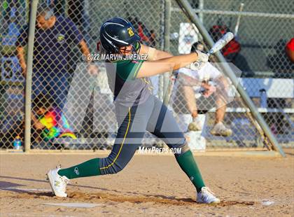Thumbnail 1 in Royal vs. Simi High photogallery.