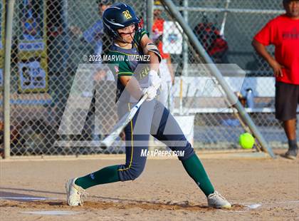 Thumbnail 3 in Royal vs. Simi High photogallery.