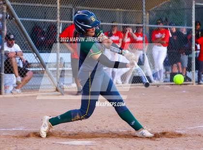 Thumbnail 3 in Royal vs. Simi High photogallery.