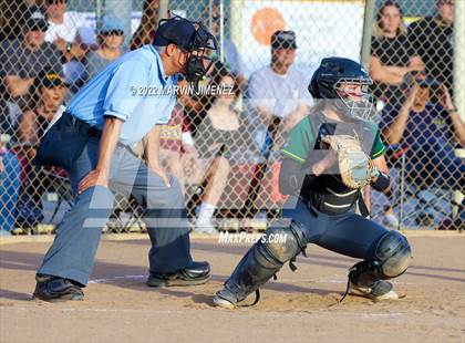 Thumbnail 3 in Royal vs. Simi High photogallery.