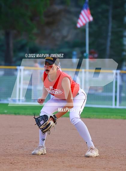 Thumbnail 3 in Royal vs. Simi High photogallery.