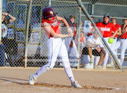 Thumbnail 3 in Royal vs. Simi High photogallery.