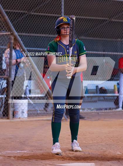 Thumbnail 3 in Royal vs. Simi High photogallery.