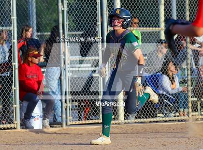 Thumbnail 1 in Royal vs. Simi High photogallery.