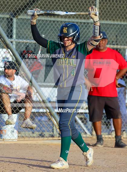 Thumbnail 2 in Royal vs. Simi High photogallery.