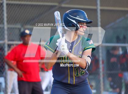 Thumbnail 3 in Royal vs. Simi High photogallery.
