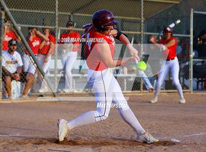 Thumbnail 2 in Royal vs. Simi High photogallery.