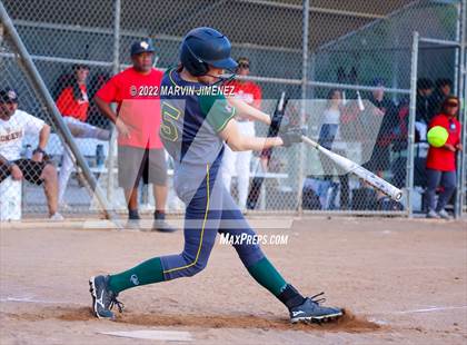 Thumbnail 1 in Royal vs. Simi High photogallery.