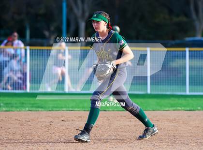 Thumbnail 2 in Royal vs. Simi High photogallery.