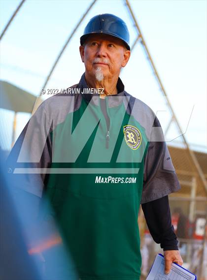 Thumbnail 2 in Royal vs. Simi High photogallery.
