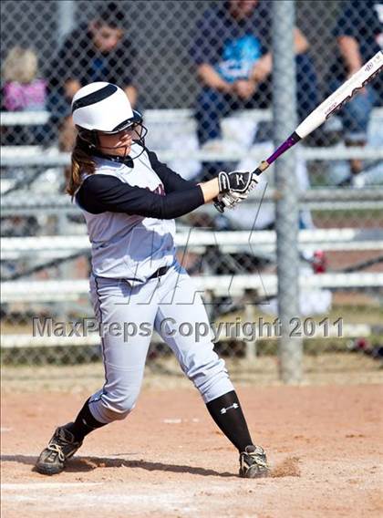 Thumbnail 1 in Columbia vs Lamar Consolidated (First Capitol Classic) photogallery.