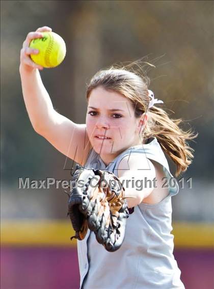 Thumbnail 1 in Columbia vs Lamar Consolidated (First Capitol Classic) photogallery.