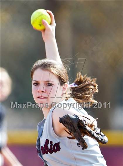 Thumbnail 2 in Columbia vs Lamar Consolidated (First Capitol Classic) photogallery.