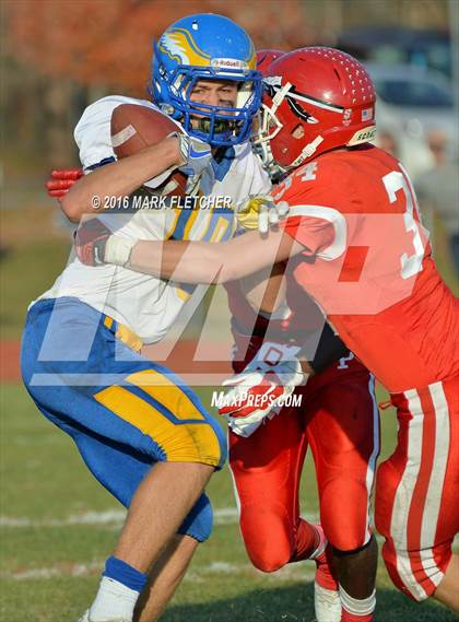 Thumbnail 2 in Paulsboro vs. Pennsville Memorial (NJSIAA South Jersey Group 1 Semifinal) photogallery.