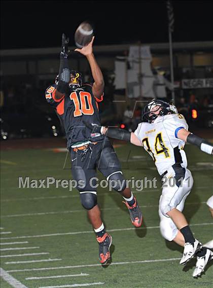 Thumbnail 1 in Lincoln @ Foothill photogallery.