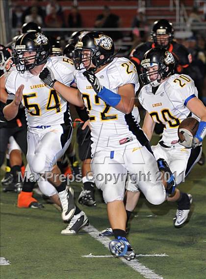 Thumbnail 1 in Lincoln @ Foothill photogallery.