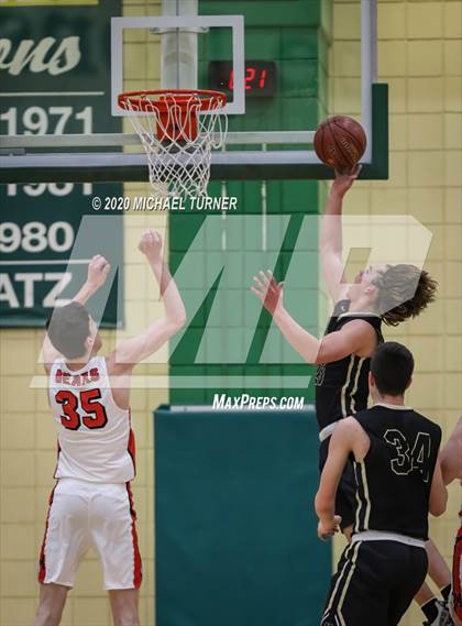 Thumbnail 2 in Kuna vs. Moscow (4A Semi-Final) photogallery.