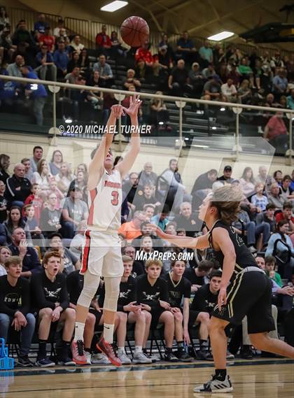 Thumbnail 1 in Kuna vs. Moscow (4A Semi-Final) photogallery.