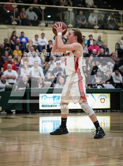 Thumbnail 1 in Kuna vs. Moscow (4A Semi-Final) photogallery.