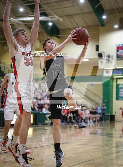 Thumbnail 1 in Kuna vs. Moscow (4A Semi-Final) photogallery.