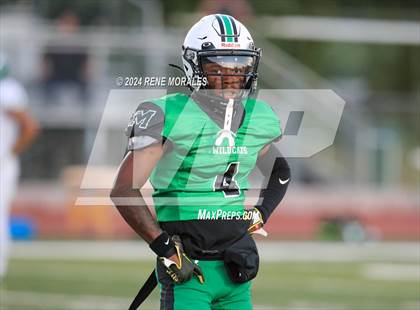 Thumbnail 2 in Eagle Rock vs Monrovia photogallery.