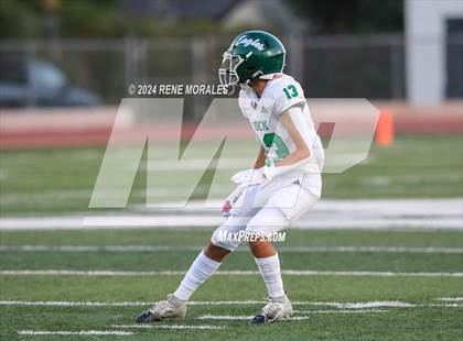 Thumbnail 3 in Eagle Rock vs Monrovia photogallery.