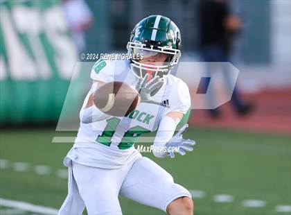 Thumbnail 2 in Eagle Rock vs Monrovia photogallery.