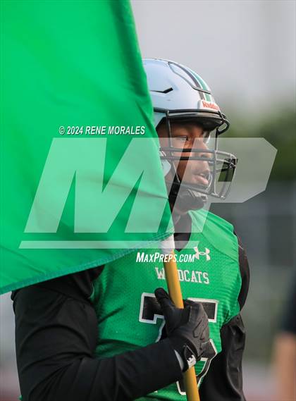Thumbnail 3 in Eagle Rock vs Monrovia photogallery.
