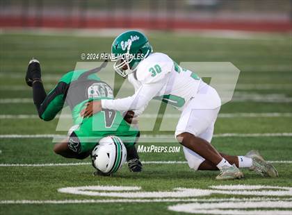 Thumbnail 2 in Eagle Rock vs Monrovia photogallery.
