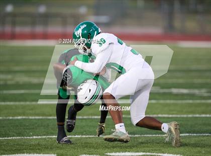 Thumbnail 3 in Eagle Rock vs Monrovia photogallery.