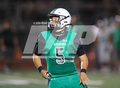 Thumbnail 2 in Eagle Rock vs Monrovia photogallery.