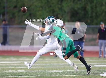 Thumbnail 1 in Eagle Rock vs Monrovia photogallery.