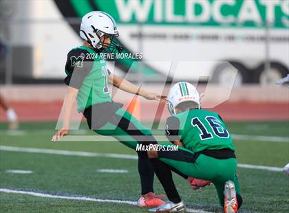 Thumbnail 2 in Eagle Rock vs Monrovia photogallery.