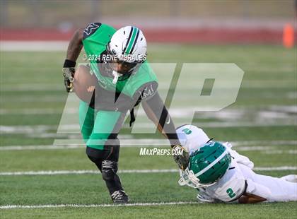 Thumbnail 2 in Eagle Rock vs Monrovia photogallery.