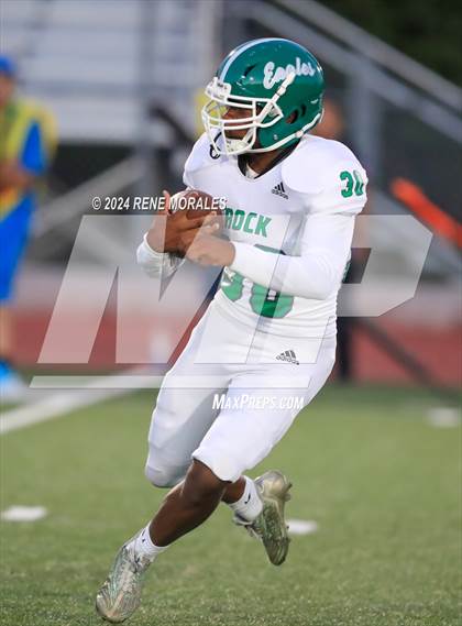 Thumbnail 2 in Eagle Rock vs Monrovia photogallery.