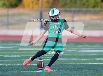 Thumbnail 1 in Eagle Rock vs Monrovia photogallery.