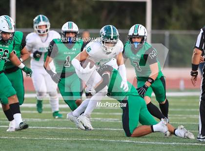 Thumbnail 3 in Eagle Rock vs Monrovia photogallery.