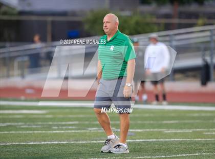 Thumbnail 3 in Eagle Rock vs Monrovia photogallery.