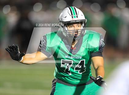 Thumbnail 2 in Eagle Rock vs Monrovia photogallery.