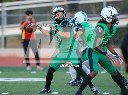 Thumbnail 2 in Eagle Rock vs Monrovia photogallery.